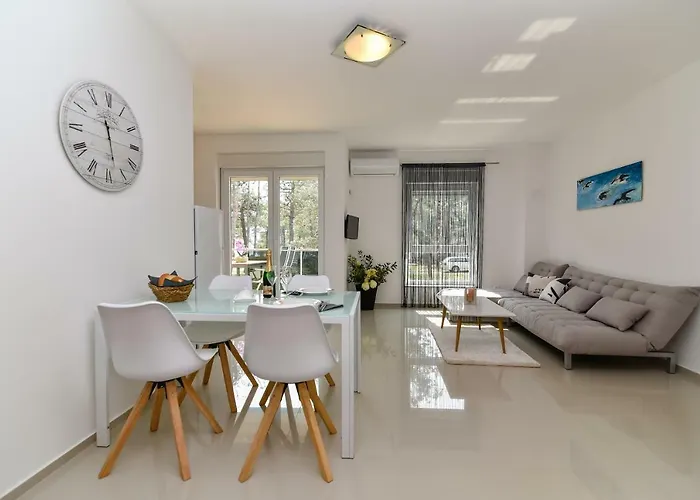 Denis Apartment
